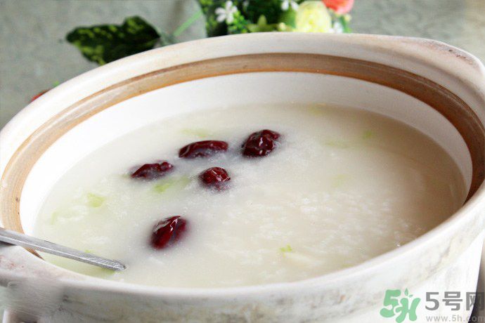 胃溃疡的食疗方法,胃溃疡的食疗方法有哪些