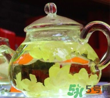 百合花茶功效,百合花茶功效和作用及禁忌 百合花茶功效,百合花茶功效和作用及禁忌