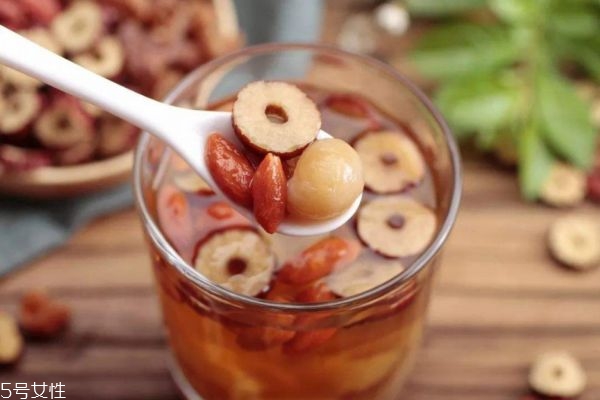 桂圆红枣茶制作方法,红枣桂圆茶怎么制作 桂圆红枣茶制作方法,红枣桂圆茶怎么制作