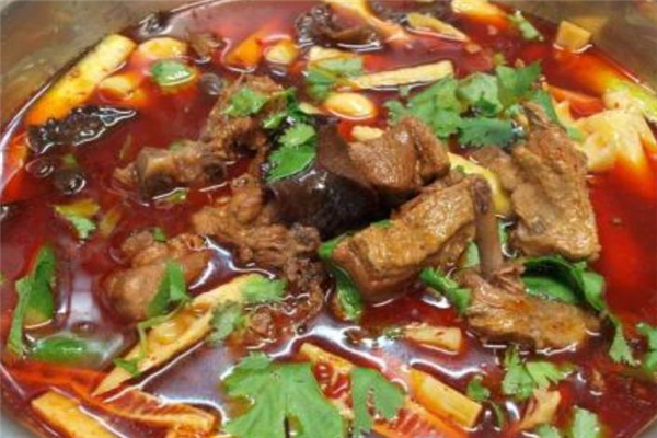 啤酒鸭制作材料,啤酒鸭材料及做法