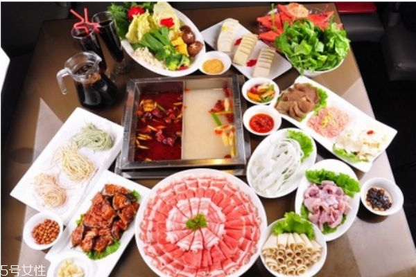 冬天吃火锅有什么好处,冬天吃火锅的坏处