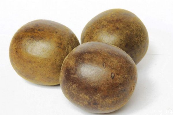 罗汉果泡水有什么作用和功效,罗汉果泡水有什么作用?