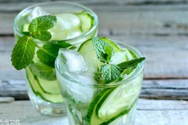 薄荷有副作用吗,薄荷有何功效和副作用 薄荷有副作用吗,薄荷有何功效和副作用