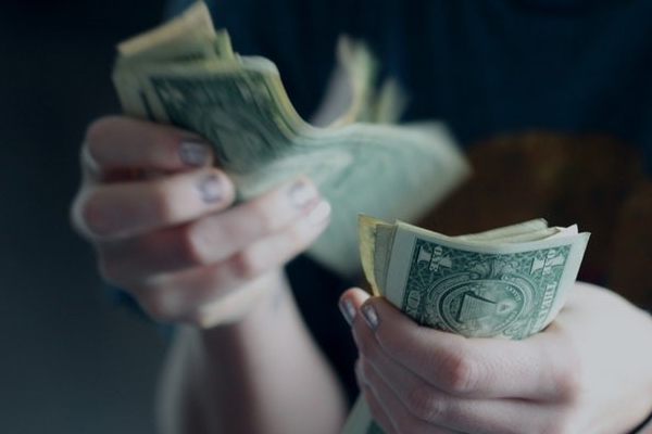 哪个星座最能花钱,哪个星座花钱最多