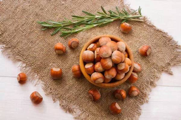 吃榛子会长胖吗,榛子发胖吗