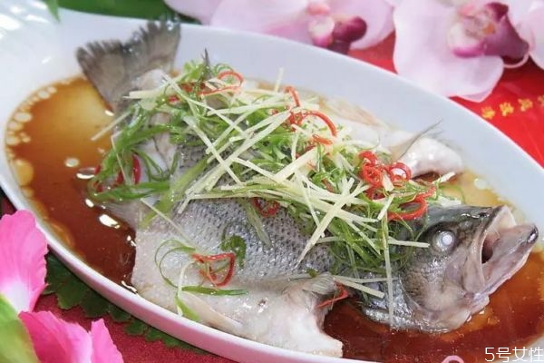 吃海鲈鱼的禁忌,海鲈鱼吃了有什么好处 吃海鲈鱼的禁忌,海鲈鱼吃了有什么好处