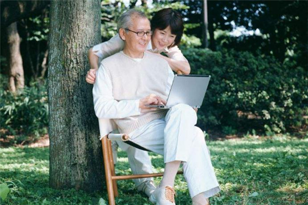 老年人秋季养生主要几个方法,老年人秋季养生保健知识 老年人秋季养生主要几个方法,老年人秋季养生保健知识