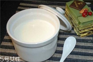 喝酒后能喝牛奶吗?,晚上喝酒后能喝牛奶吗