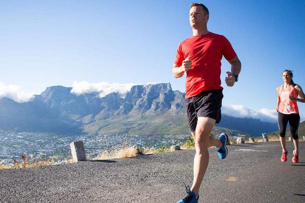 每天跑步可以瘦吗,坚持跑步能瘦肚子吗