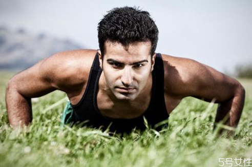 肾虚能做俯卧撑吗,做俯卧撑腰疼是肾虚吗