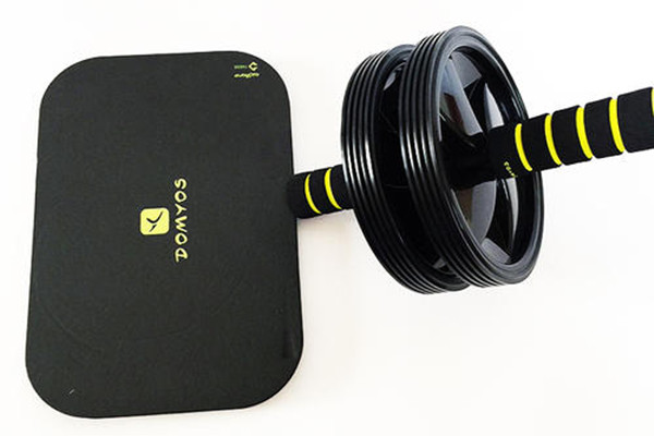 腹肌轮每天练多久有用,腹肌轮多久可以练出腹肌