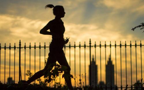 跑步可以帮助睡眠吗,跑步可以改善睡眠吗