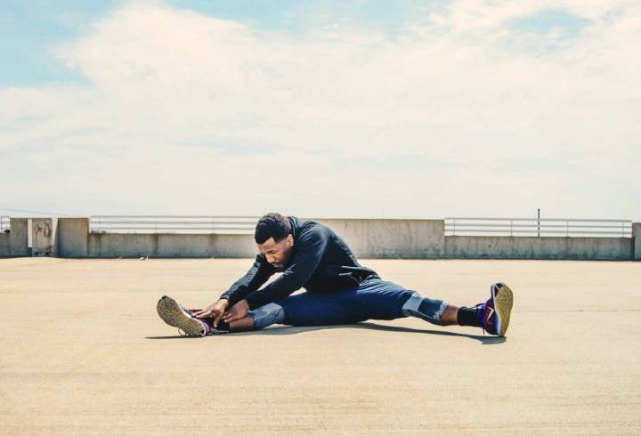 坚持压腿有什么好处,压腿的作用