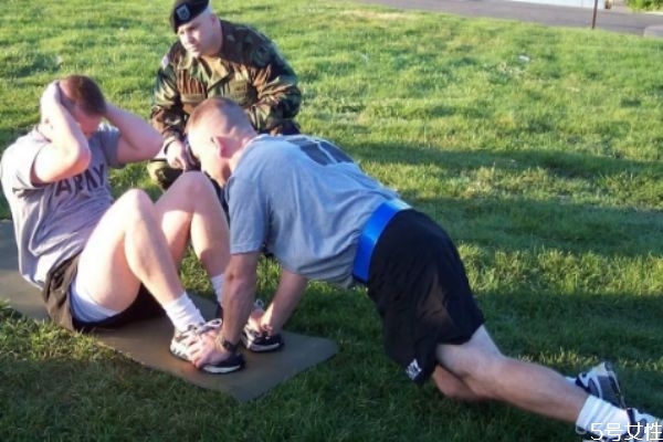 仰卧起坐能减掉肚子上的赘肉,仰卧起坐能否减肚子上的肉肉