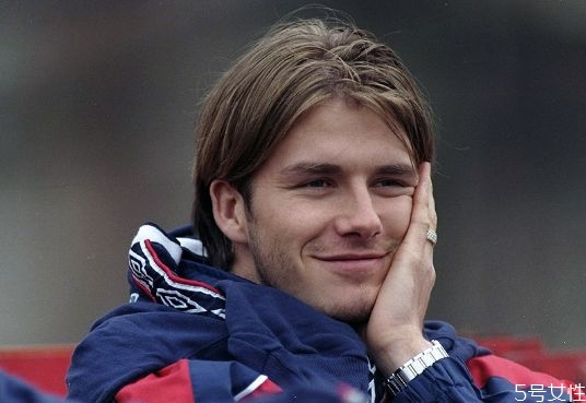 贝克汉姆进了多少球,贝克汉姆是球王吗