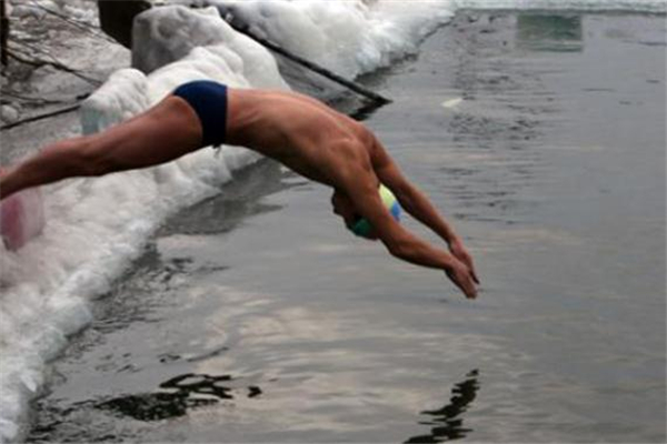 冬泳可以提高性功能吗,冬泳对男性性功能的影响