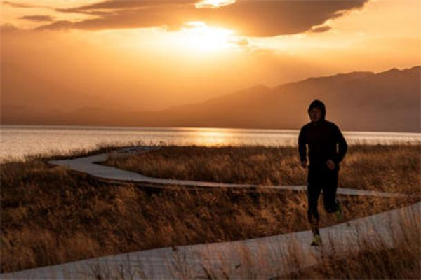 晨跑怎么调整呼吸,晨跑的呼吸方法