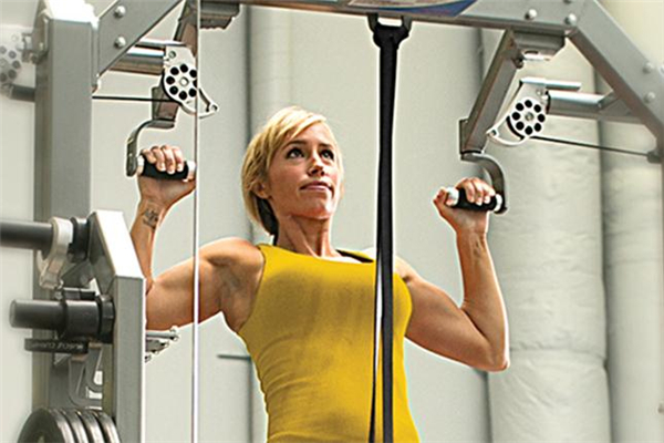 引体向上助力带怎么用,引体向上辅助带使用