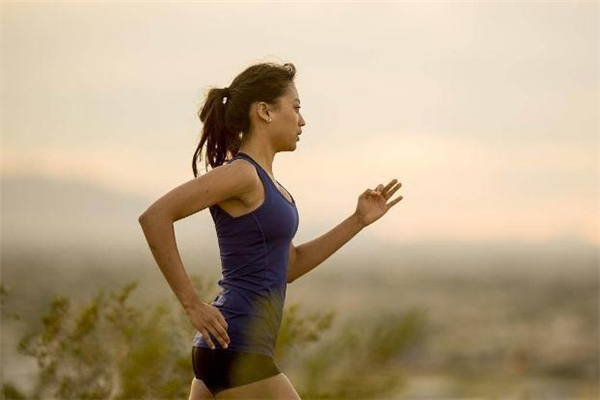 跑步和hiit哪个减脂效果好,跑步好还是hiit好 跑步和hiit哪个减脂效果好,跑步好还是hiit好