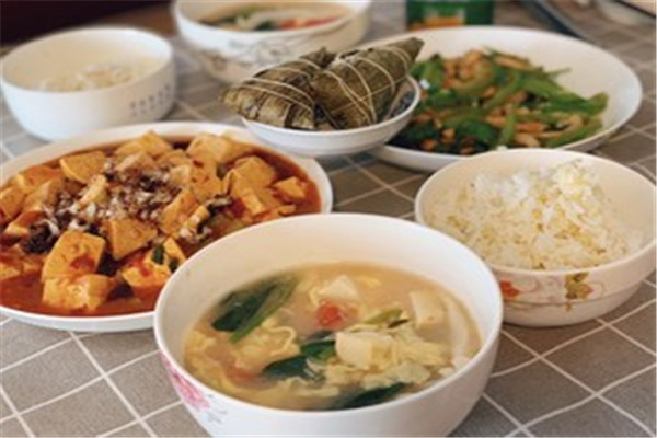 吃桃子可以减肥吗,减脂期可以吃桃子吗 吃桃子可以减肥吗,减脂期可以吃桃子吗