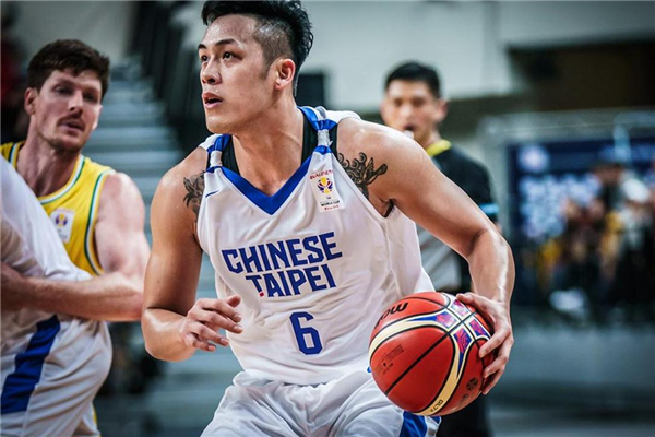 手指头打篮球戳肿了怎么办,打球戳到手指关节肿了怎么办