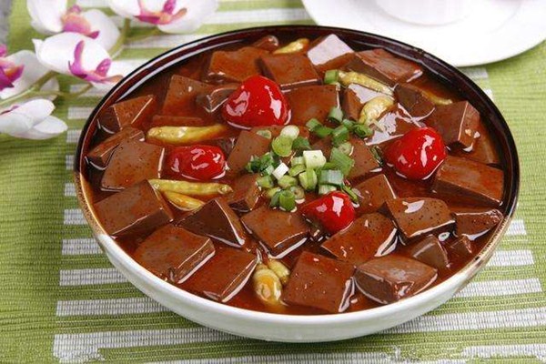 减肥可以吃鸭血吗,减肥可以吃鸭血汤吗