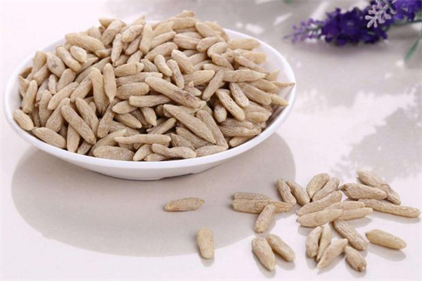 麦冬吃了会不会拉肚子,喝麦冬拉肚子怎么回事 麦冬吃了会不会拉肚子,喝麦冬拉肚子怎么回事