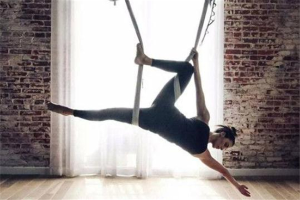 空中瑜伽安全吗,空中瑜伽危险吗