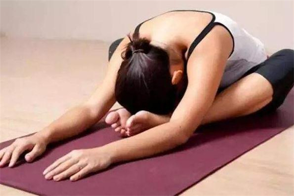 瑜伽收阴法的功效,阴瑜伽到底练的是什么