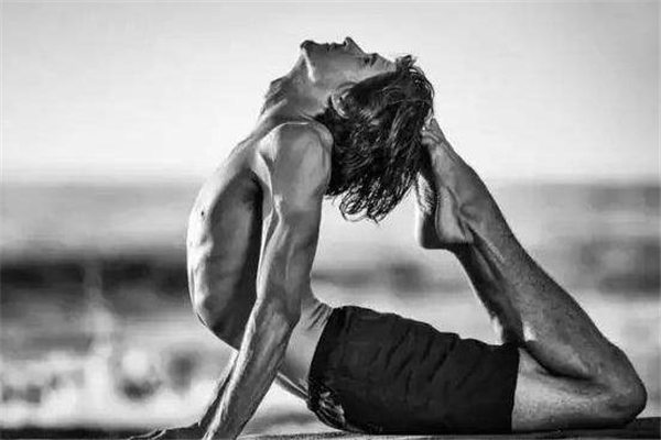 什么是阿斯汤加瑜伽,阿斯汤加瑜伽主要练什么