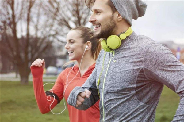 户外跑步,北方冬天适合户外跑步吗