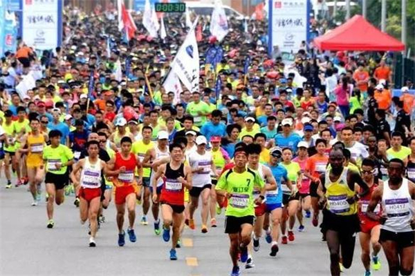 跑半马需要补水吗,跑完半马后需要注意什么