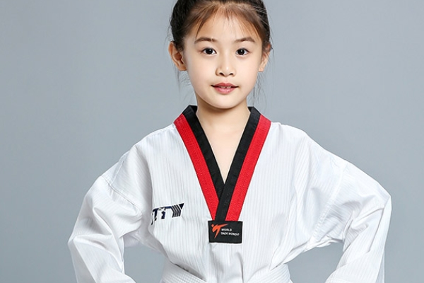 跆拳道必须要会劈叉吗,跆拳道初学者要学劈叉吗