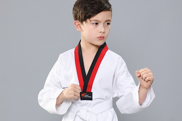 跆拳道腰带怎么系,跆拳道腰带系法教程