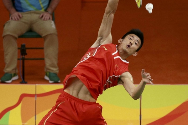 打羽毛球一只手粗一只手细怎么办,打羽毛球会不会一只手很粗