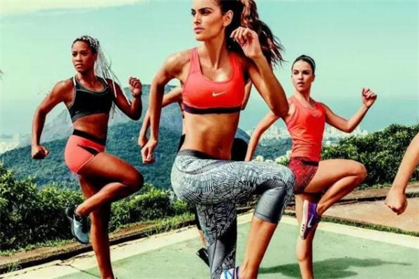 瘦腿肚子最有效的健身方法,抬腿可以瘦肚子吗