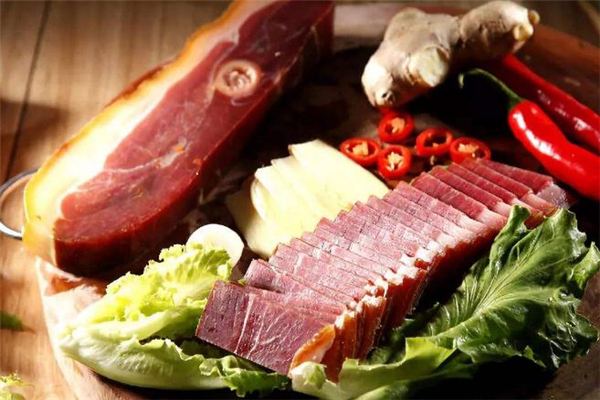 金华火腿好吃还是腊肉好吃,腊肉和金华火腿的区别