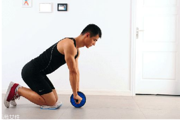 健腹轮可以瘦肚子吗,健腹轮能瘦肚子吗 怎么练健腹轮 健腹轮可以瘦肚子吗,健腹轮能瘦肚子吗 怎么练健腹轮