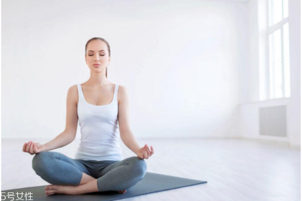 产后适合练哪几种瑜伽,产后可以练瑜伽吗