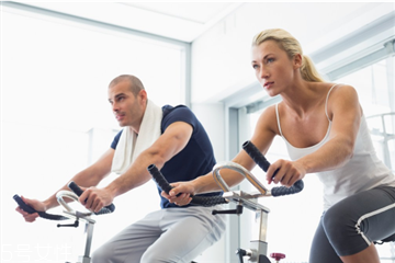 动感单车可以减肥吗,动感单车和跑步机哪个减肥效果好