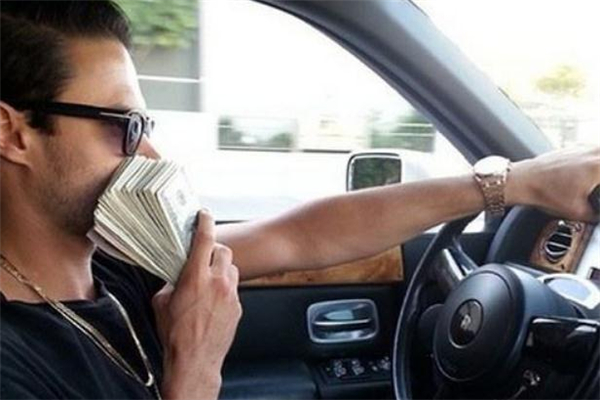 为什么大家都喜欢炫富(为什么很多人喜欢炫富)