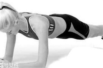 俯卧撑每组间隔多久最佳,俯卧撑每组间隔多久合适