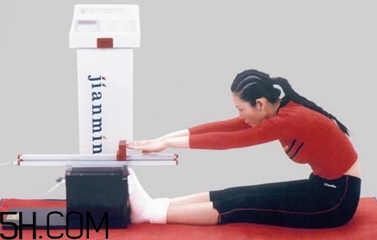 坐位体前屈是什么动作,怎么快速提高坐位体前屈 坐位体前屈是什么动作,怎么快速提高坐位体前屈