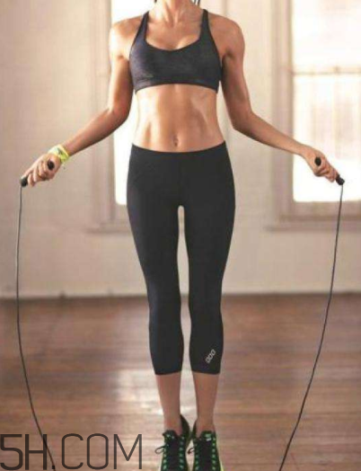 儿童跳绳头疼是怎么回事,跳绳时脑袋疼怎么回事