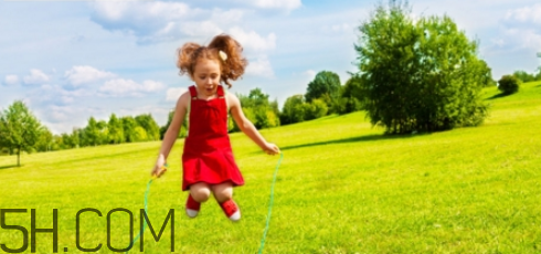 跳绳把膝盖伤了怎么办,跳绳引起膝盖疼痛怎么办