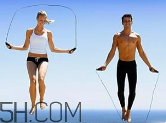 跳绳前后注意事项,跳绳时需要注意什么 跳绳前后注意事项,跳绳时需要注意什么