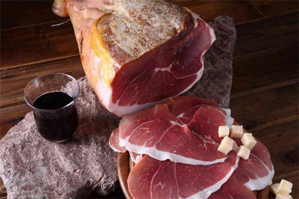 生吃火腿会有寄生虫吗,金华火腿能生吃么