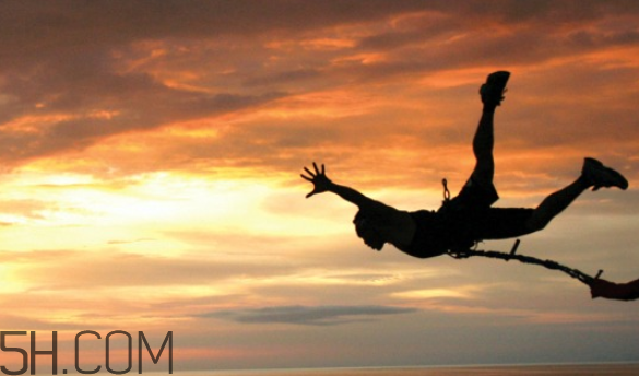 什么季节适合蹦极,蹦极什么时候去最合适