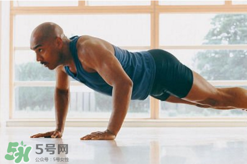 波比跳能减肚子吗,波比跳减肚子效果好吗