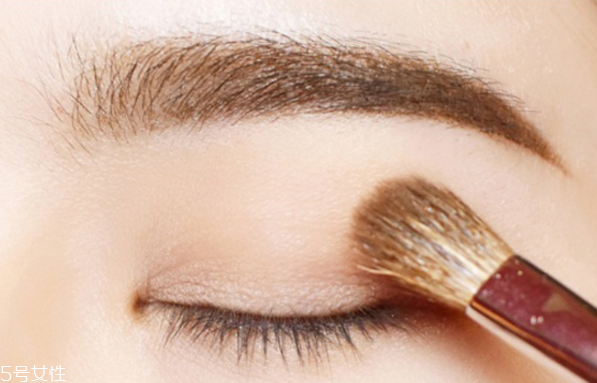 冬天的妆容,秋冬妆容日常妆 冬天的妆容,秋冬妆容日常妆